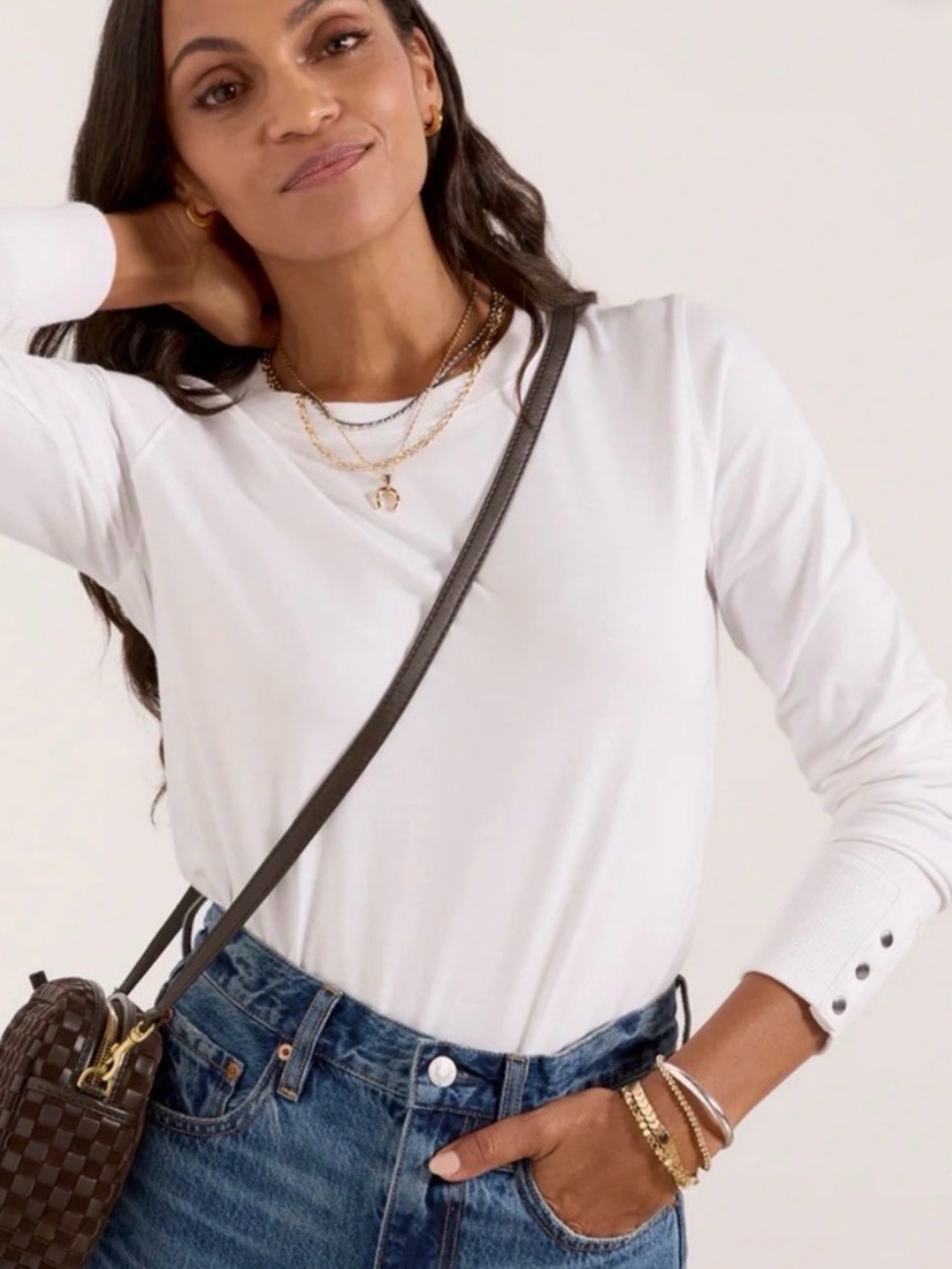 Evereve Peyton Snap Cuff Crew Tee